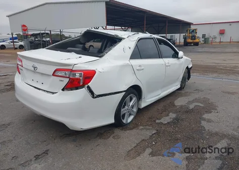 2013 Toyota Camry Se z USA, uszkodzony, nr VIN 4T1BF1FK6DU656610